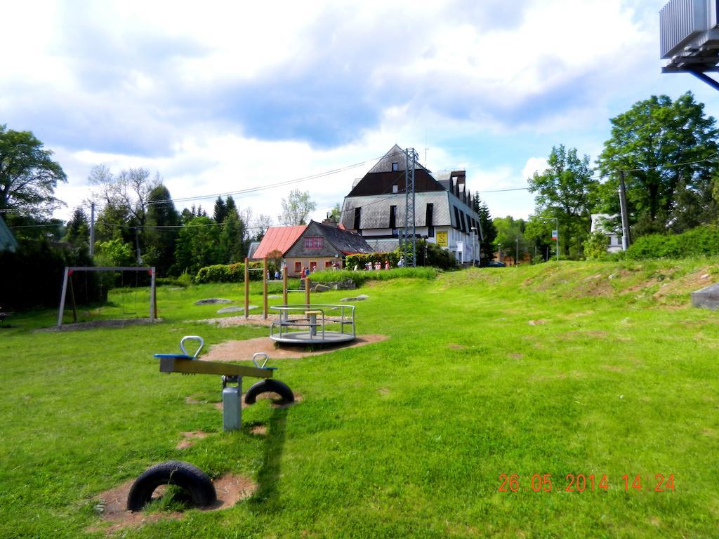 Horský Hotel Jelínek Bedřichov Exterior foto